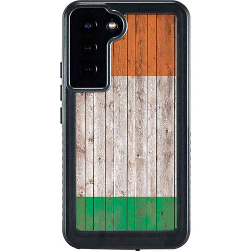 Ireland Flag Dark Wood Galaxy S24 Plus Waterproof Case